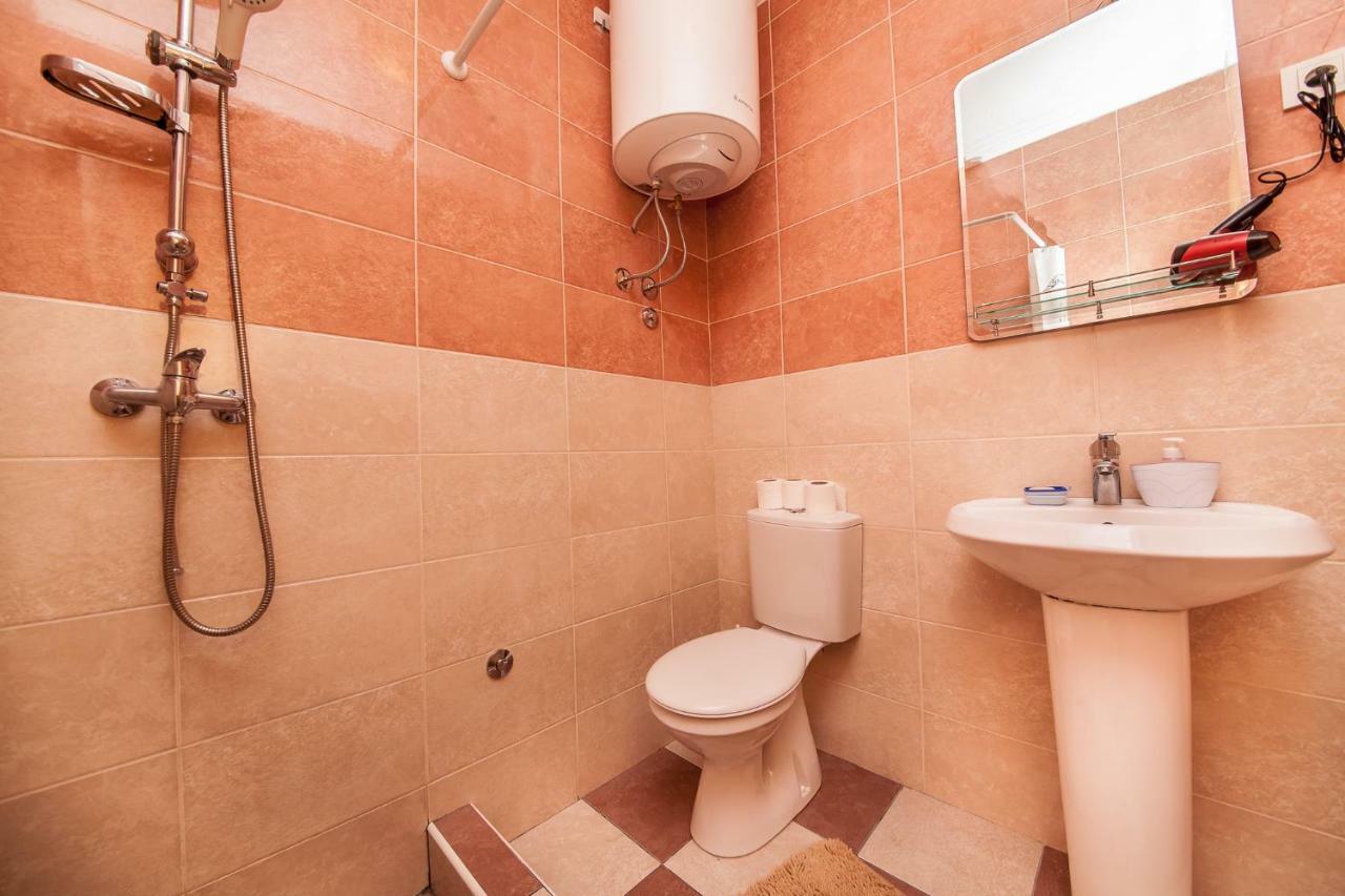 Alex Guesthouse Kotor Eksteriør bilde